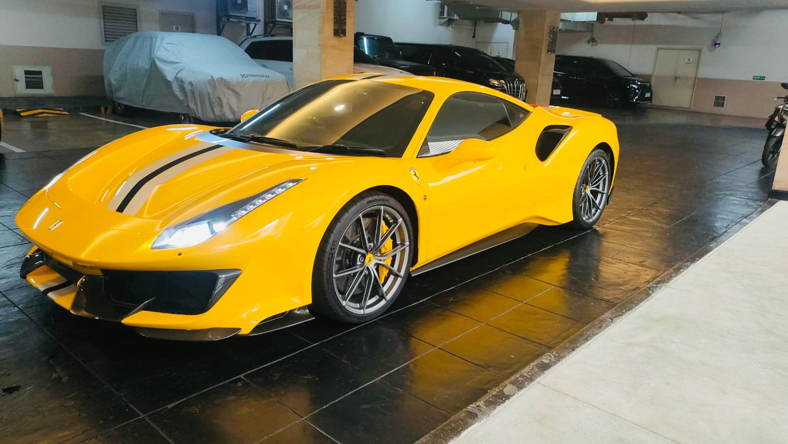 2021 Ferrari 488 GTB 488 GTB 2021 Ferrari 488 GTB 488 GTB