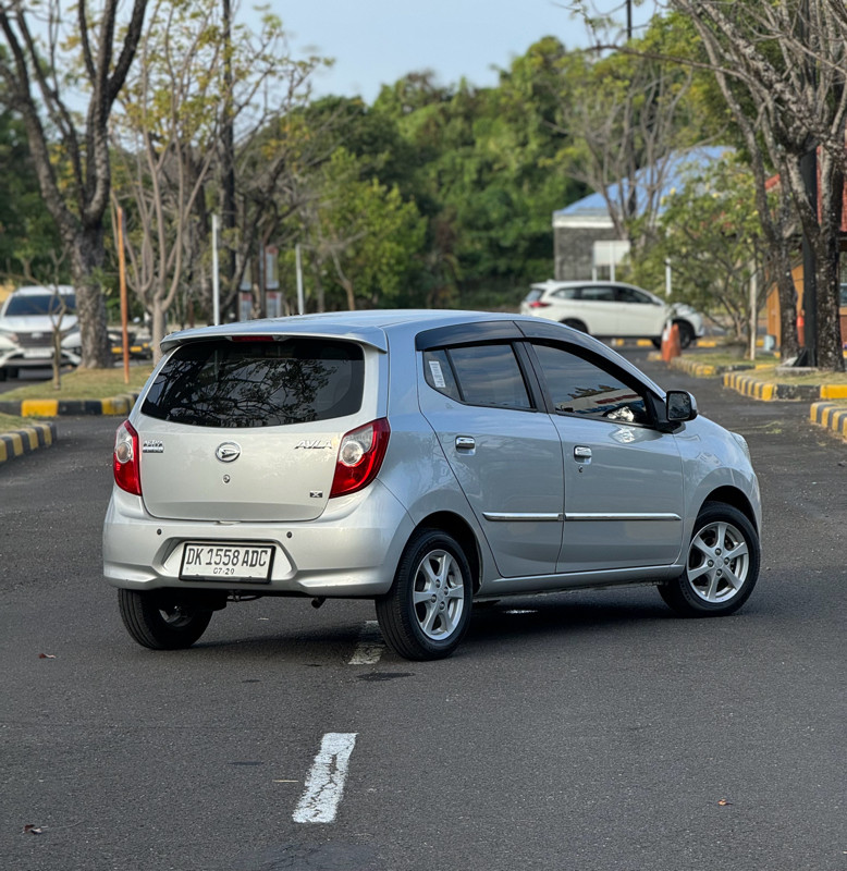 2013 Daihatsu Ayla  2013 Daihatsu Ayla