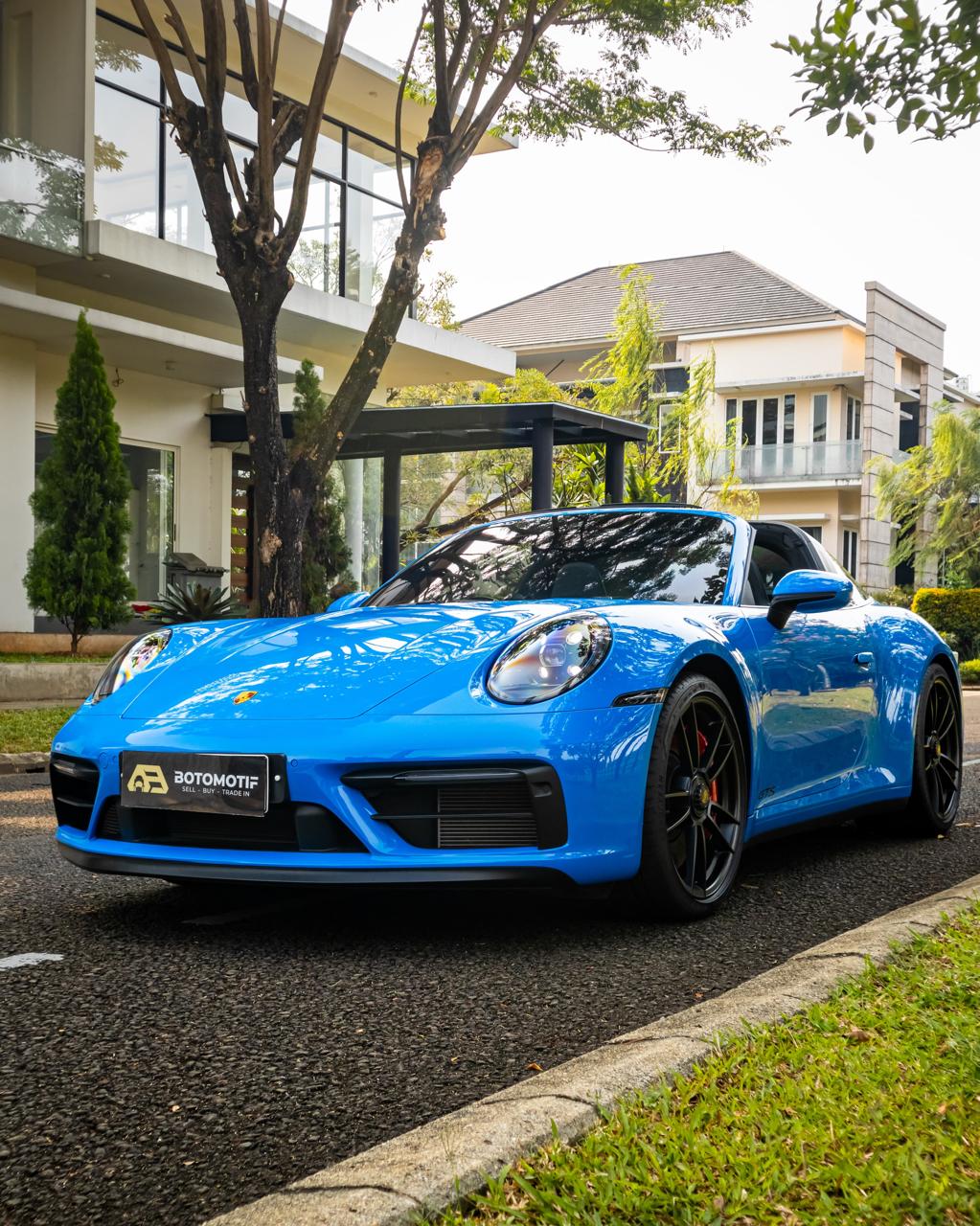 Second Hand 2022 Porsche 911 Targa 4 GTS PDK Second Hand 2022 Porsche 911 Targa 4 GTS PDK