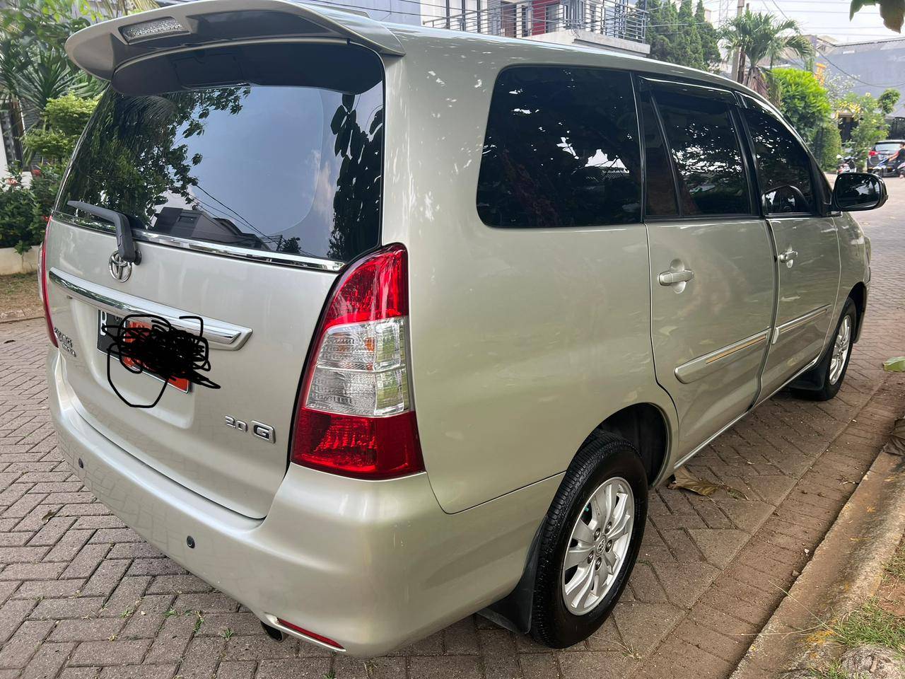 2013 Toyota Kijang Innova 2013 Toyota Kijang Innova