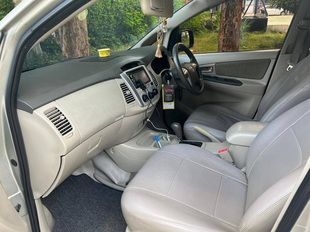 2013 Toyota Kijang Innova 2013 Toyota Kijang Innova