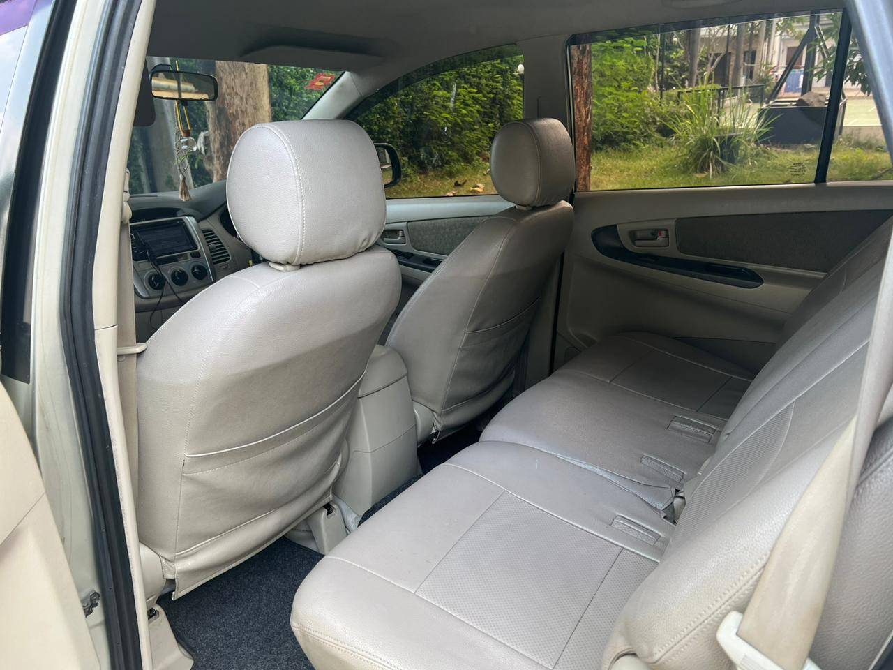 2013 Toyota Kijang Innova 2013 Toyota Kijang Innova