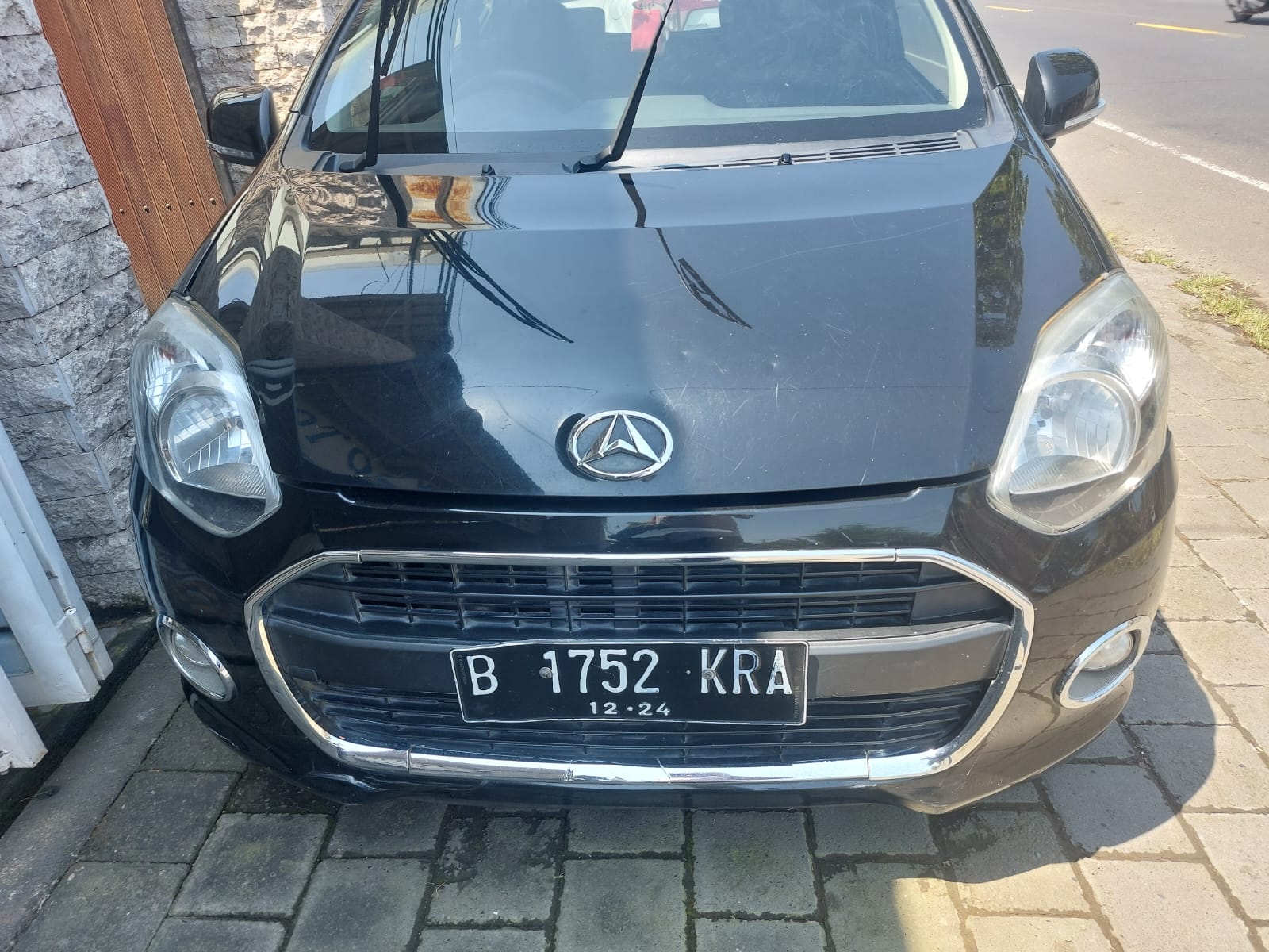 Second Hand 2014 Daihatsu Ayla 1.0L X MT Second Hand 2014 Daihatsu Ayla 1.0L X MT