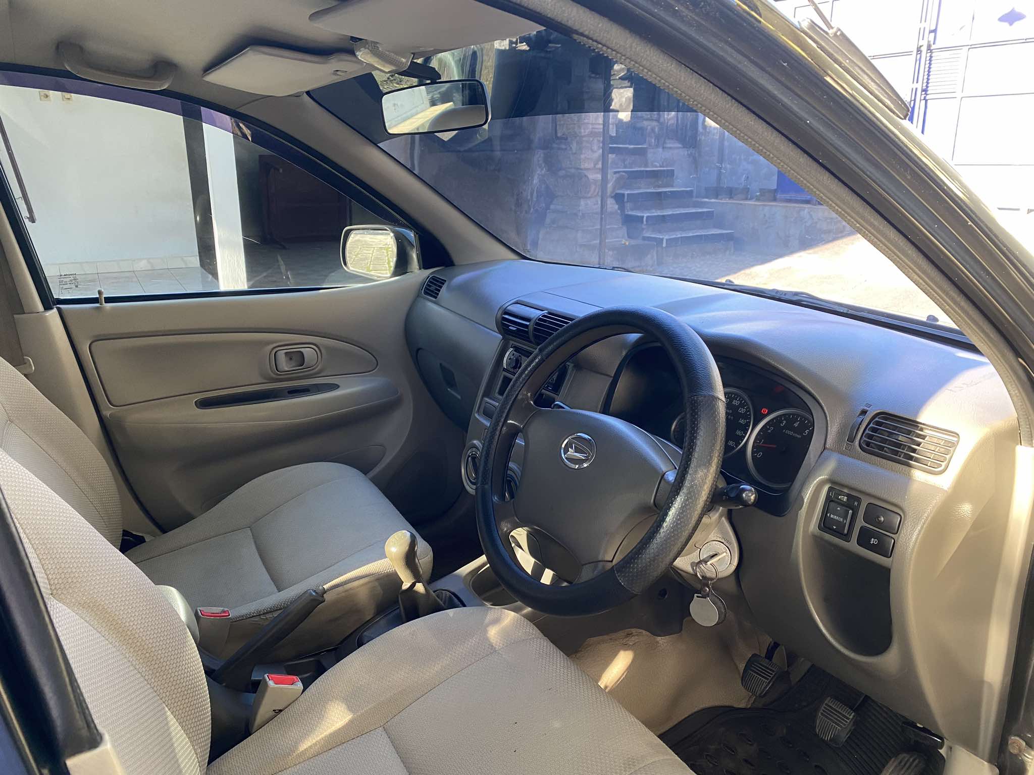 2011 Daihatsu Xenia 2011 Daihatsu Xenia