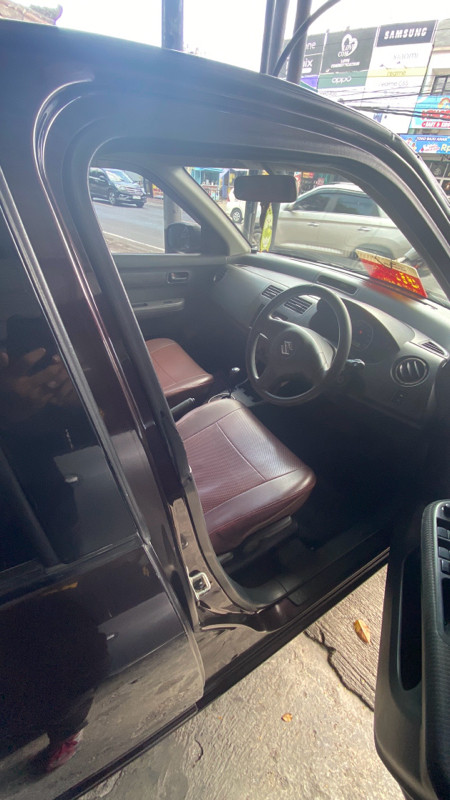 2010 Suzuki Swift 2010 Suzuki Swift