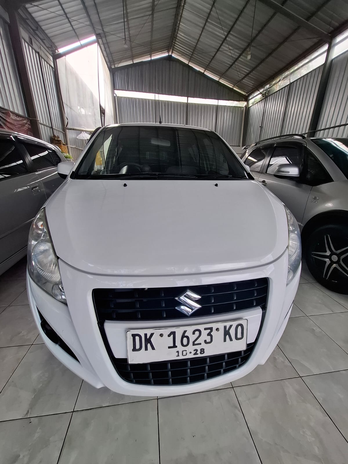 2013 Suzuki Splash Bekas 2013 Suzuki Splash Bekas