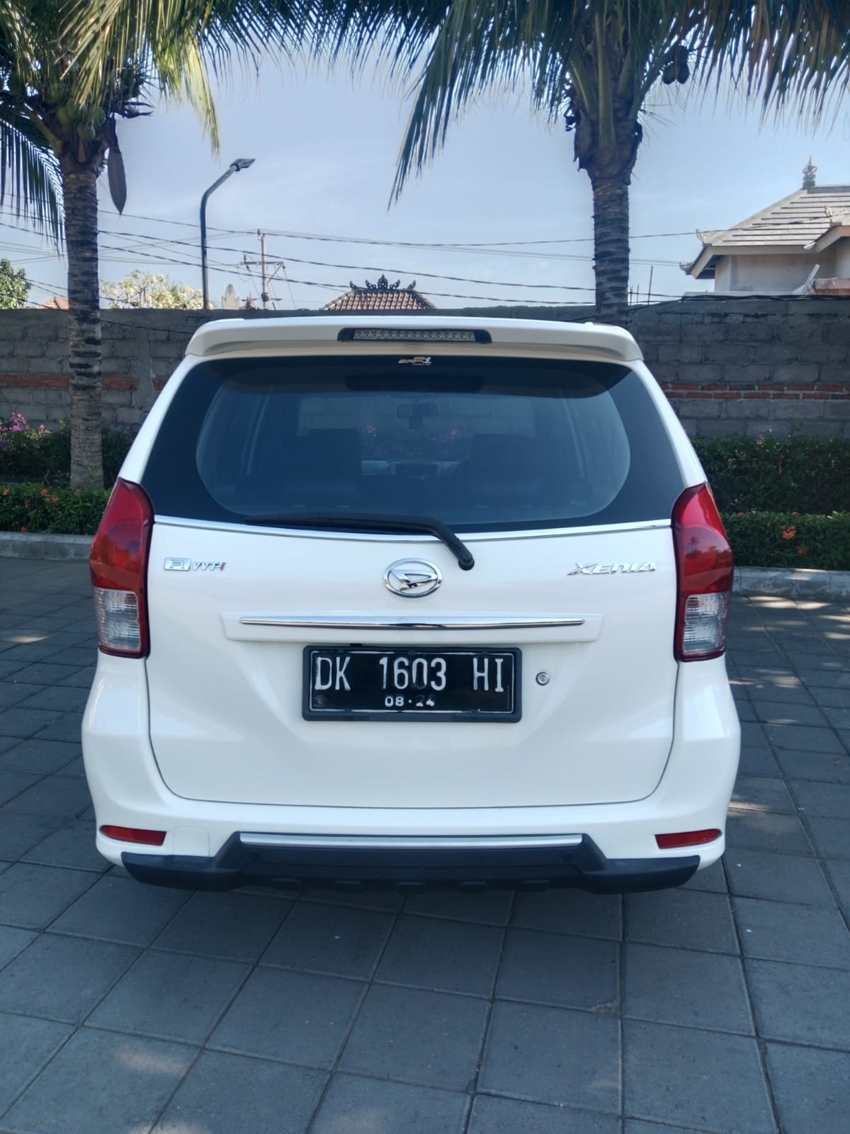 2014 Daihatsu Xenia 2014 Daihatsu Xenia