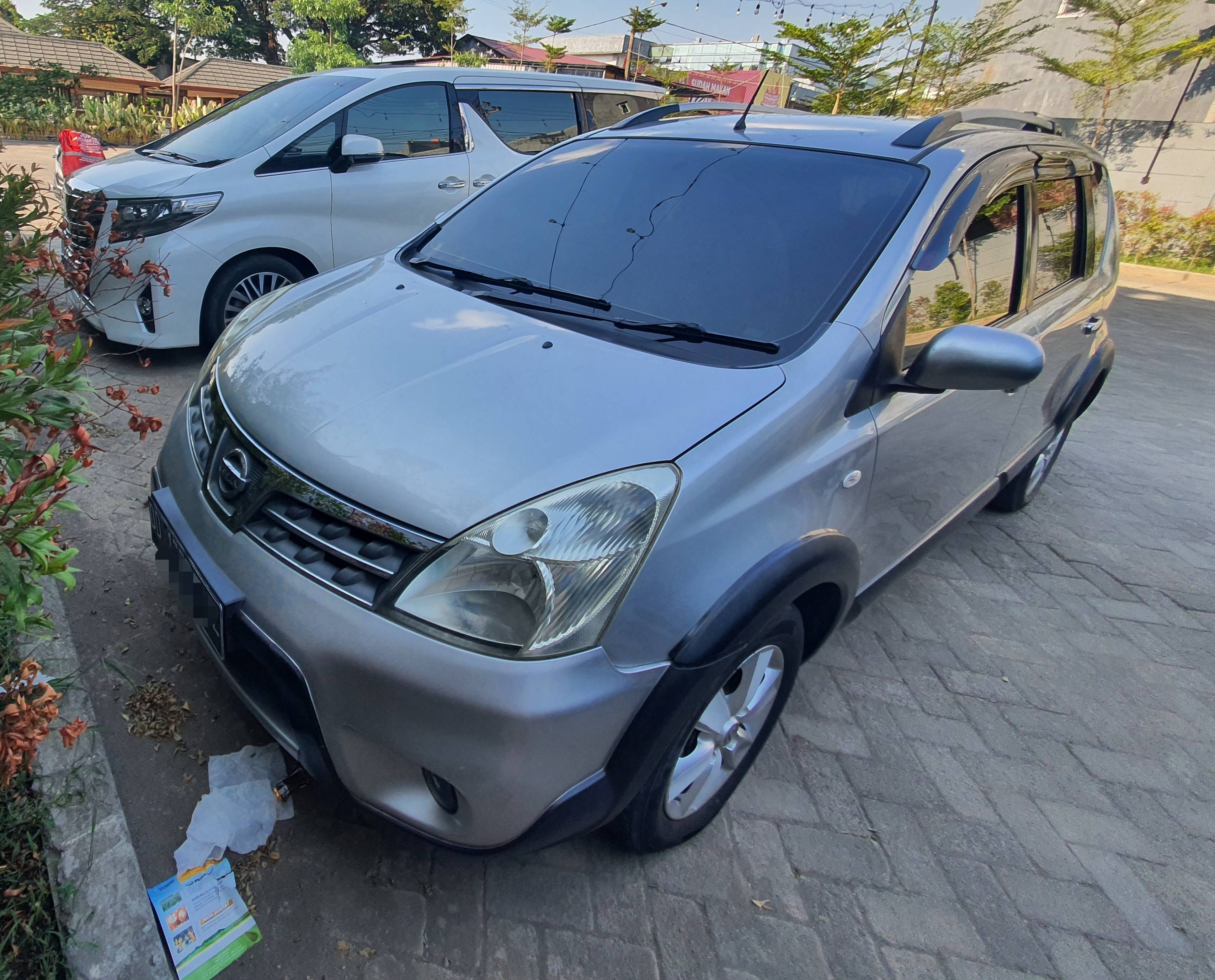 Second Hand 2012 Nissan Livina Second Hand 2012 Nissan Livina