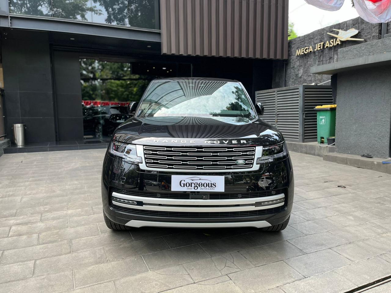 Second Hand 2024 Land Rover Range Rover Vogue VOGUE 3.0 LWB Second Hand 2024 Land Rover Range Rover Vogue VOGUE 3.0 LWB
