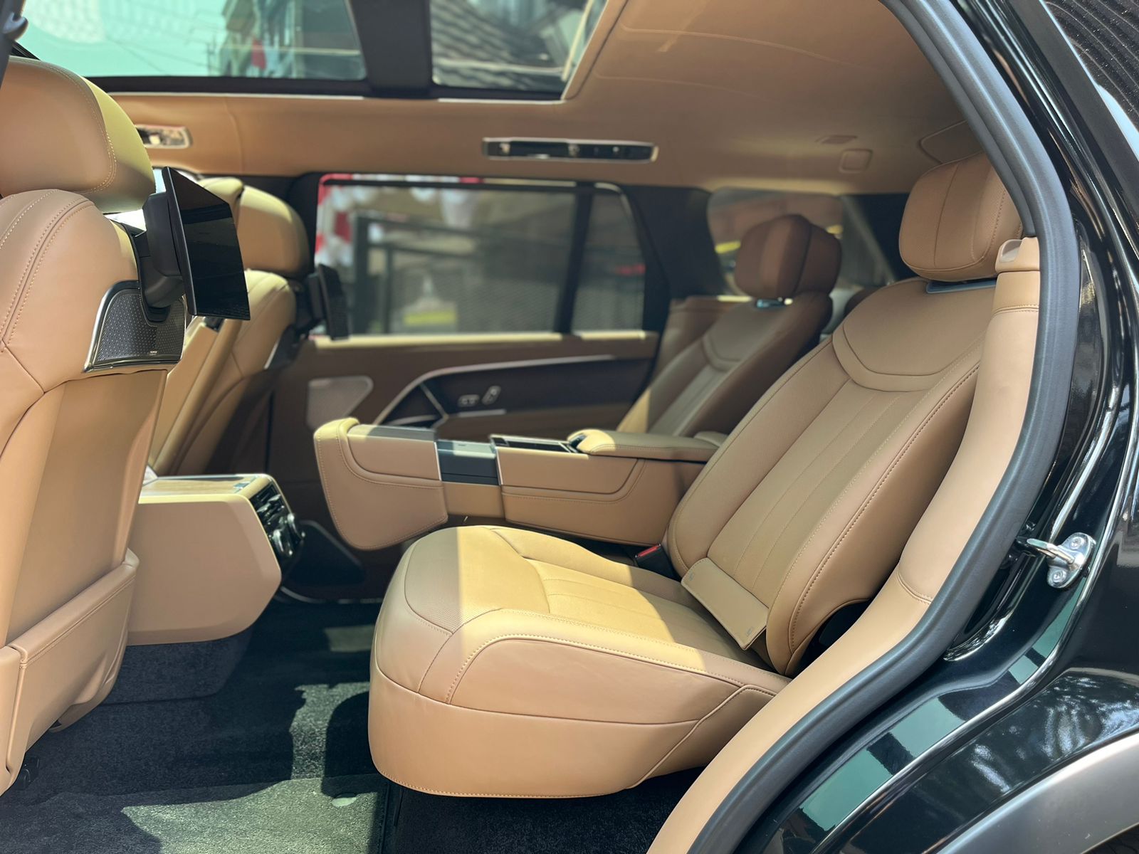 2024 Land Rover Range Rover Vogue VOGUE 3.0 LWB 2024 Land Rover Range Rover Vogue VOGUE 3.0 LWB