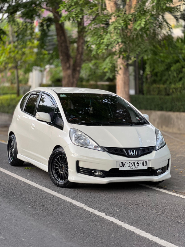 Second Hand 2012 Honda Jazz Second Hand 2012 Honda Jazz