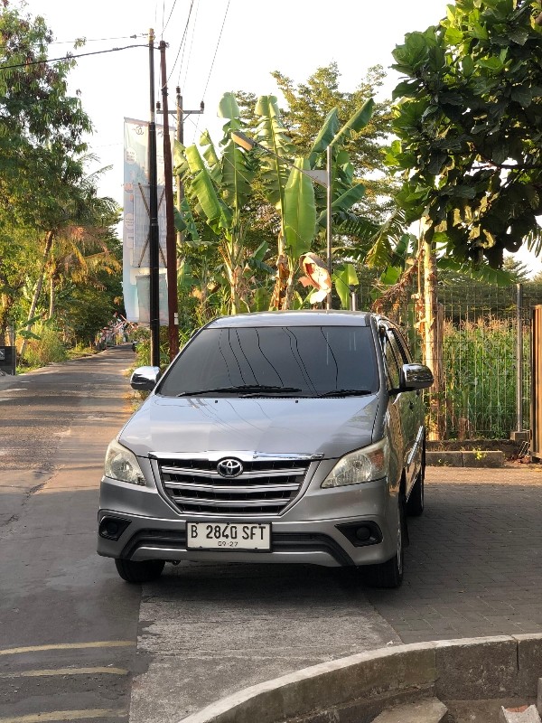 2015 Toyota Kijang Innova 2.0 E AT