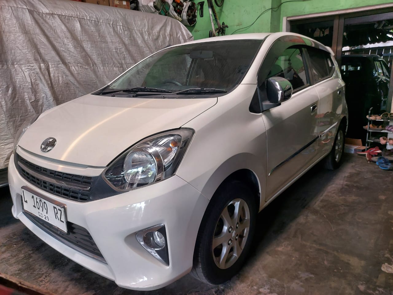 2014 Toyota Agya 1.0L G M/T 2014 Toyota Agya 1.0L G M/T