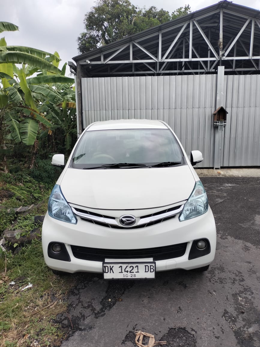 Second Hand 2014 Daihatsu Xenia Second Hand 2014 Daihatsu Xenia