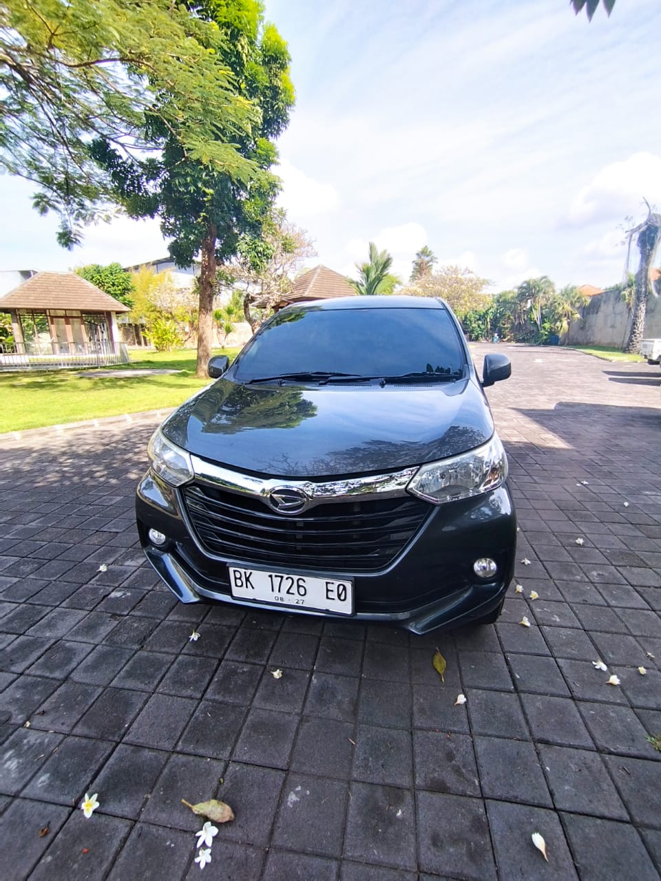 Second Hand 2017 Daihatsu Xenia Second Hand 2017 Daihatsu Xenia