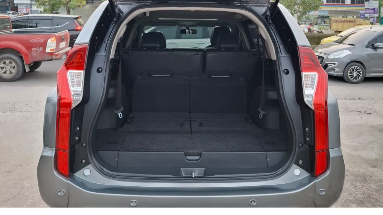 2016 Mitsubishi Pajero Sport Dakar AT 4x2 2016 Mitsubishi Pajero Sport Dakar AT 4x2