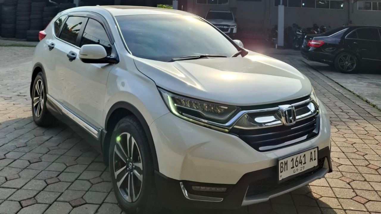 2017 Honda CR-V  1.5 TURBO PRESTIGE 2017 Honda CR-V  1.5 TURBO PRESTIGE