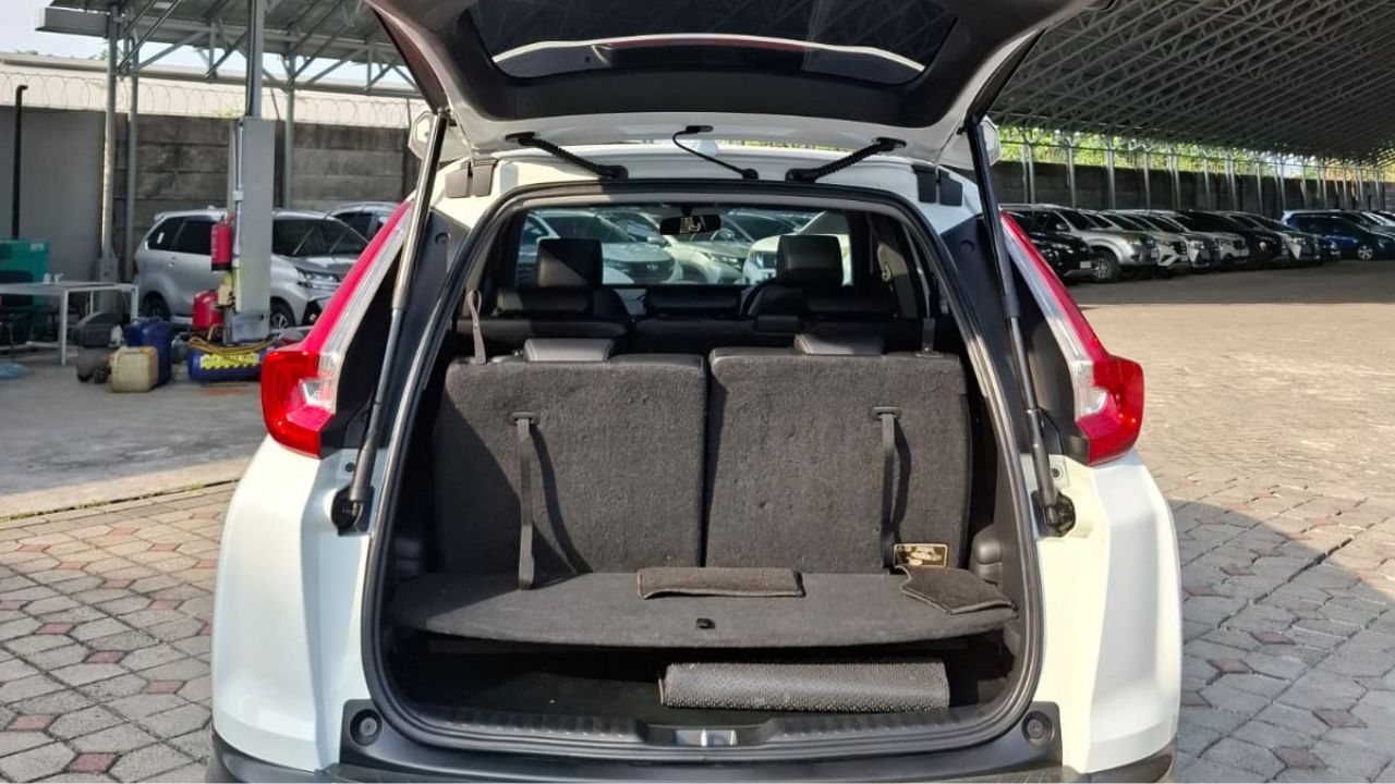 2017 Honda CR-V  1.5 TURBO PRESTIGE 2017 Honda CR-V  1.5 TURBO PRESTIGE