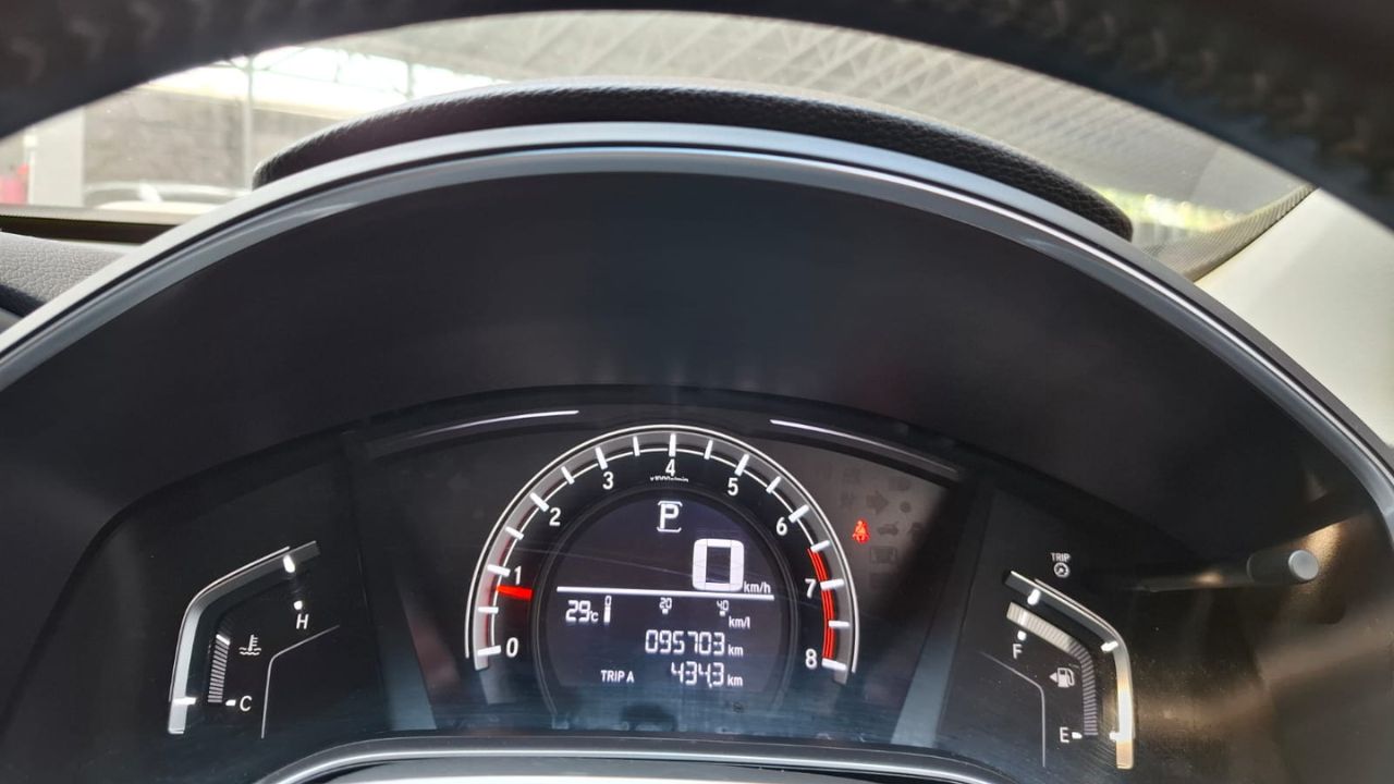 2017 Honda CR-V  1.5 TURBO PRESTIGE 2017 Honda CR-V  1.5 TURBO PRESTIGE