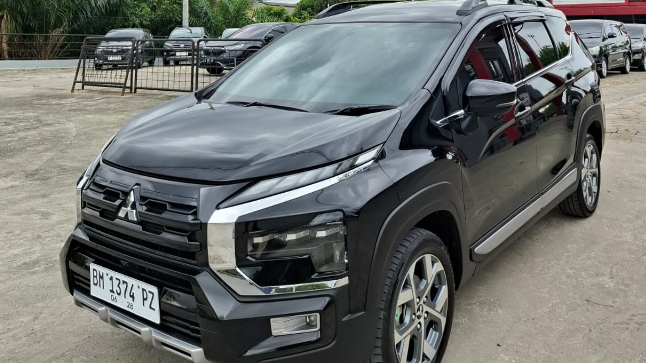 2023 Mitsubishi Xpander Cross Premium CVT 2023 Mitsubishi Xpander Cross Premium CVT