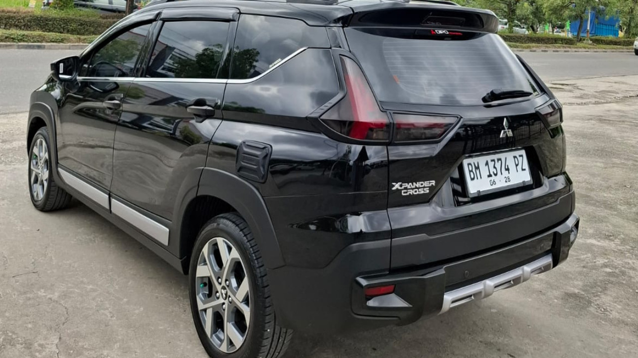 2023 Mitsubishi Xpander Cross Premium CVT 2023 Mitsubishi Xpander Cross Premium CVT