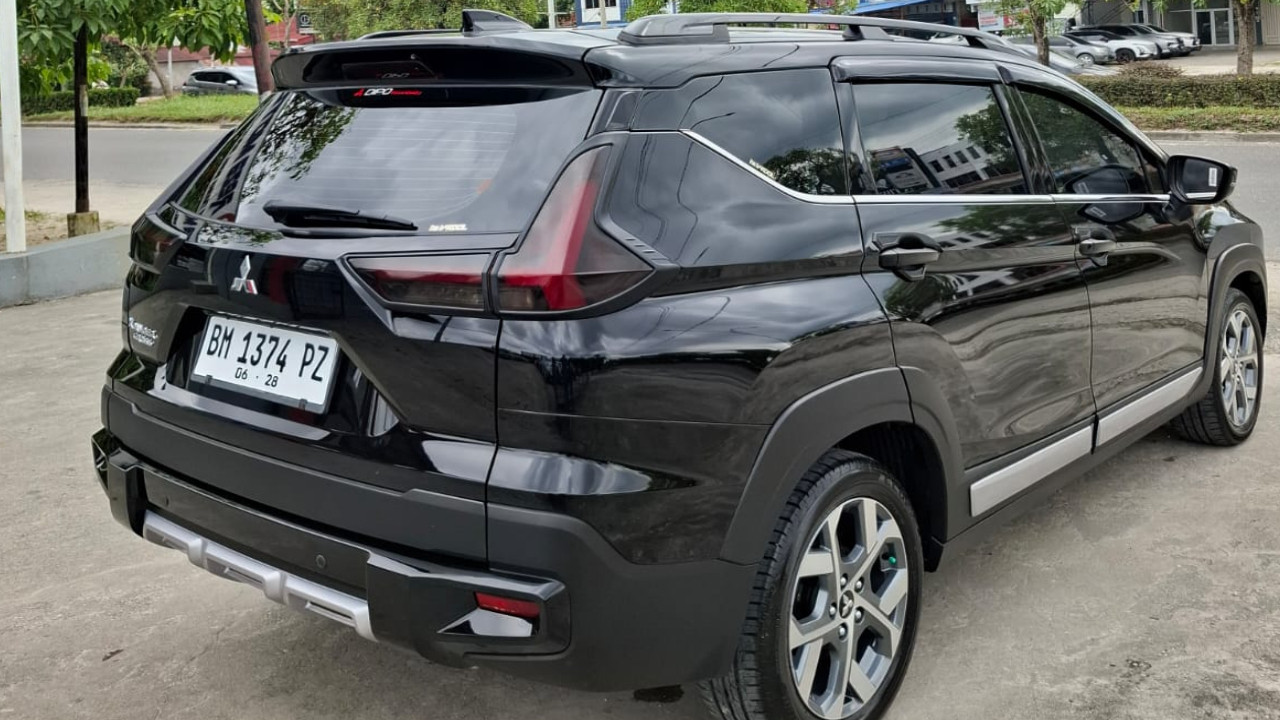 2023 Mitsubishi Xpander Cross Premium CVT 2023 Mitsubishi Xpander Cross Premium CVT