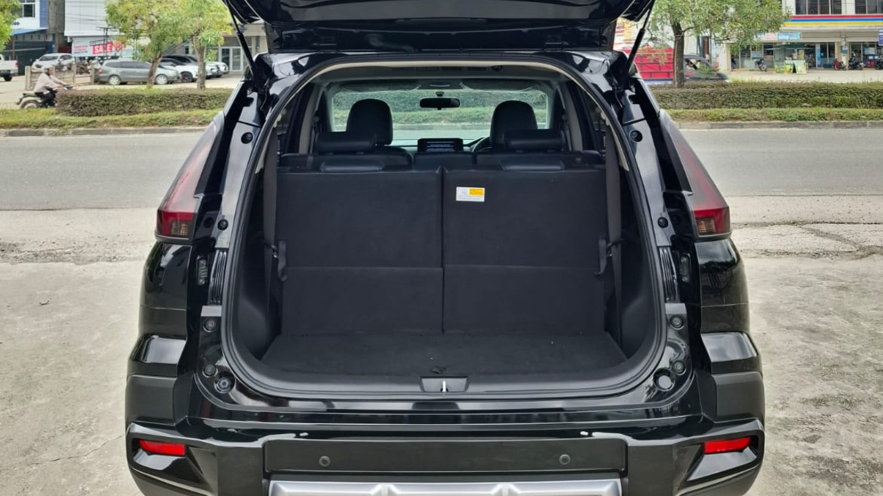 2023 Mitsubishi Xpander Cross Premium CVT 2023 Mitsubishi Xpander Cross Premium CVT