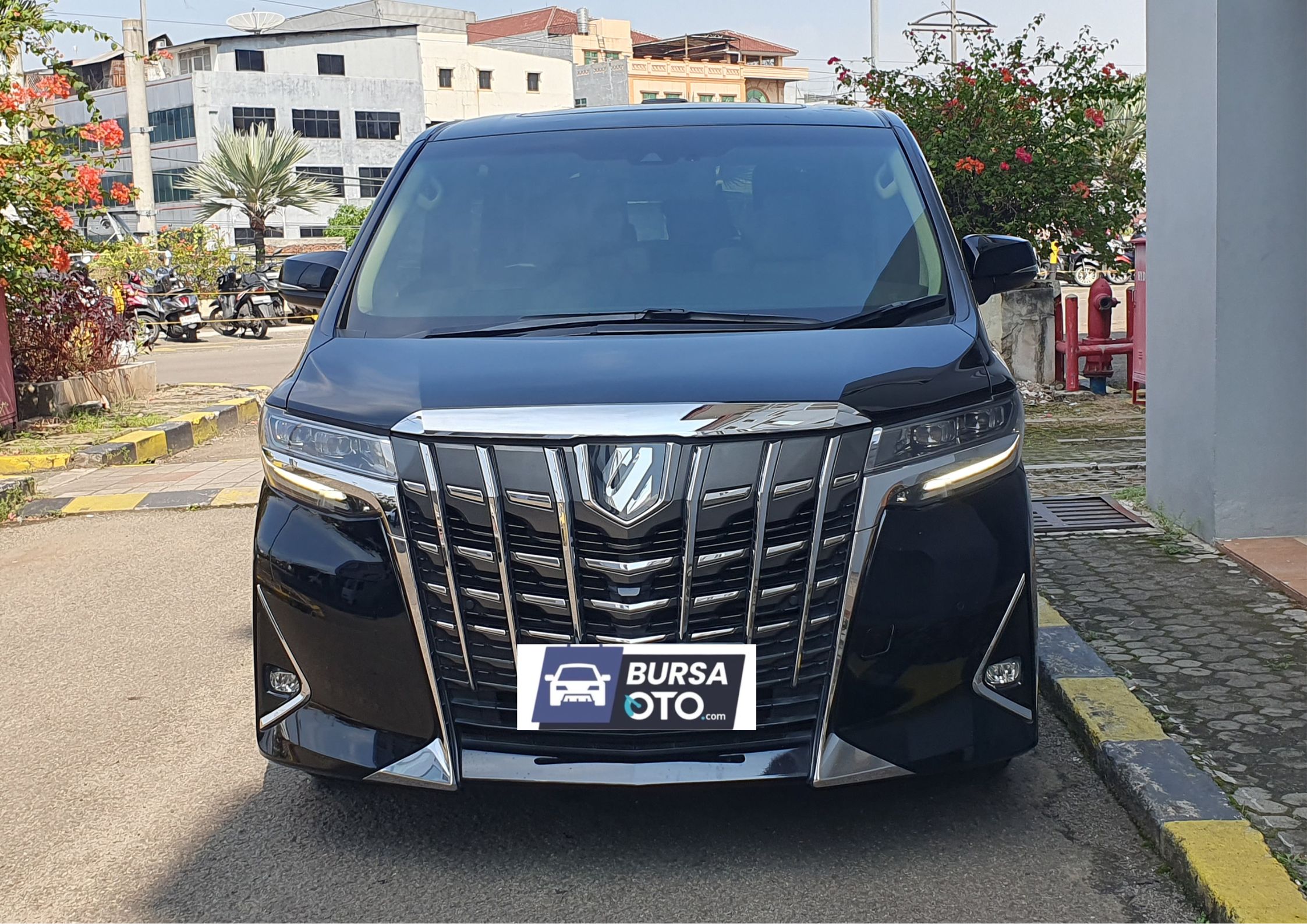 2021 Toyota Alphard Bekas 2021 Toyota Alphard Bekas