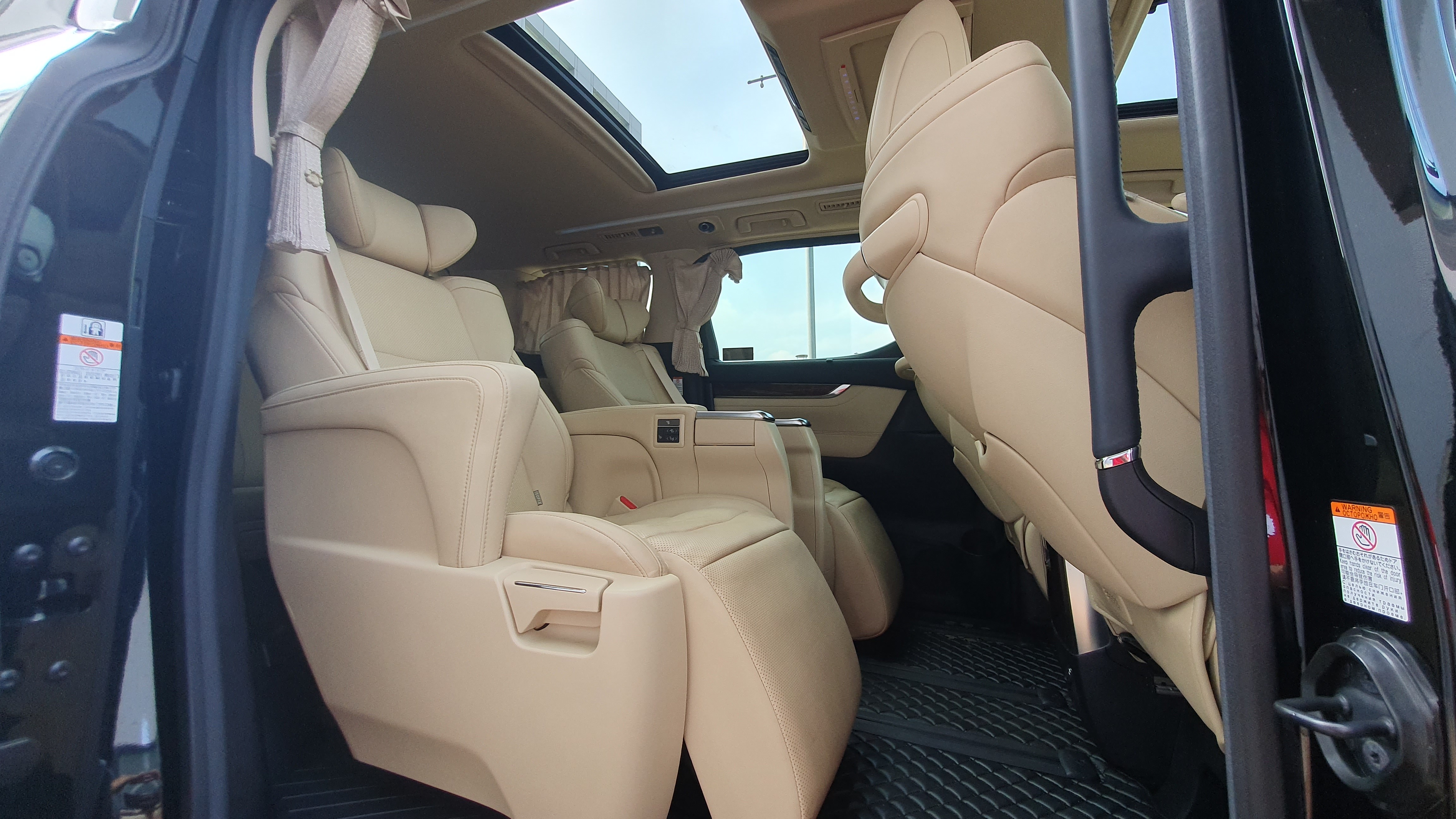 2021 Toyota Alphard 2021 Toyota Alphard