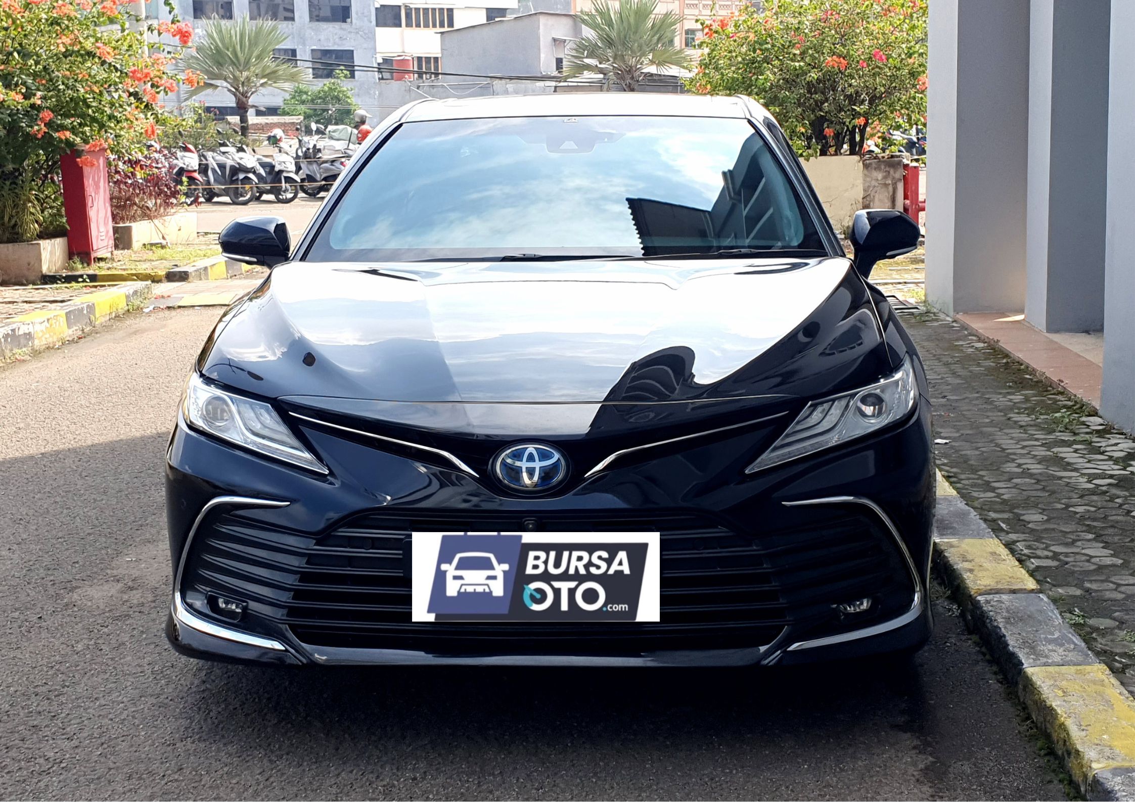 2022 Toyota Camry Hybrid Bekas 2022 Toyota Camry Hybrid Bekas