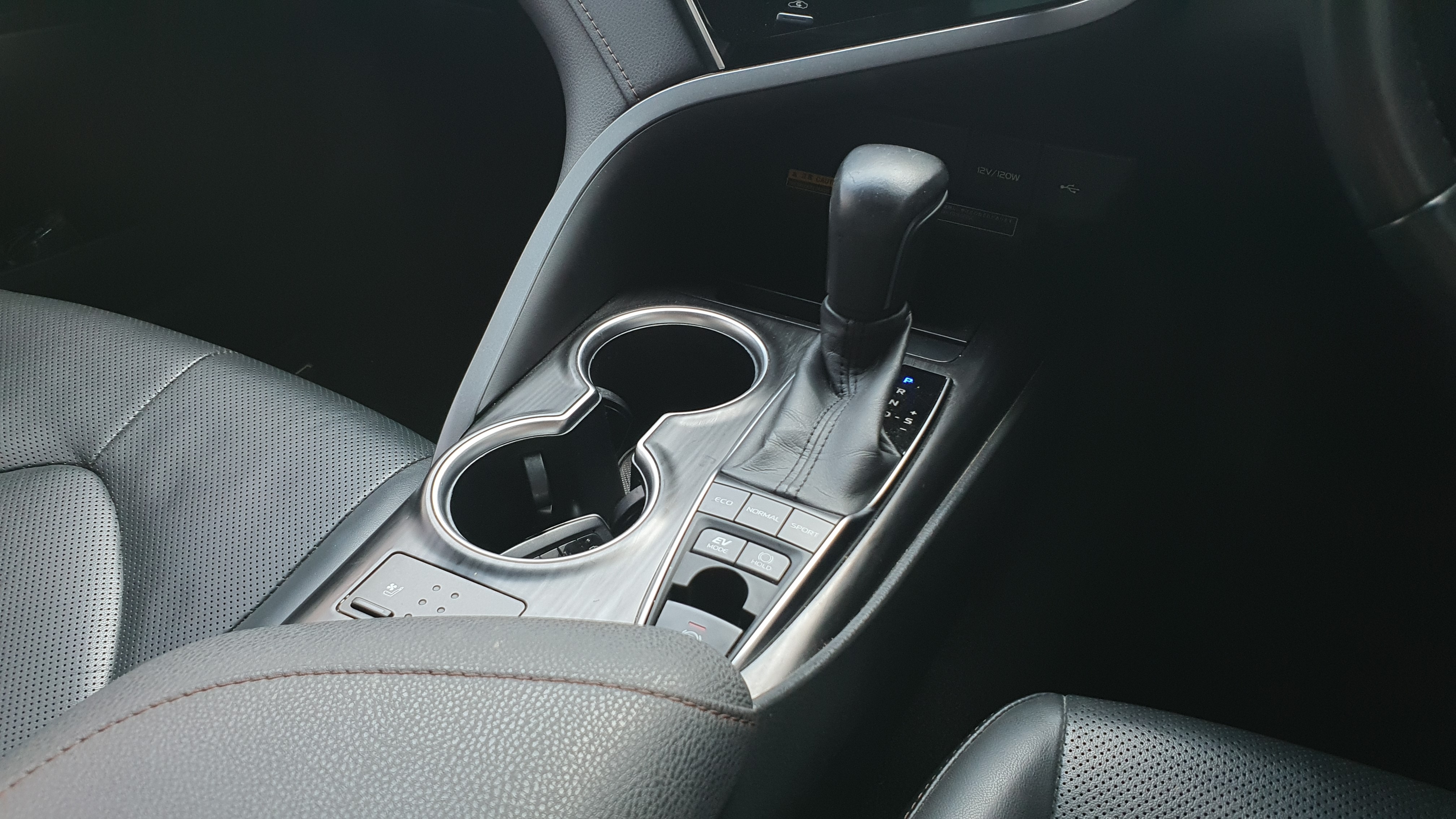 2022 Toyota Camry Hybrid 2022 Toyota Camry Hybrid