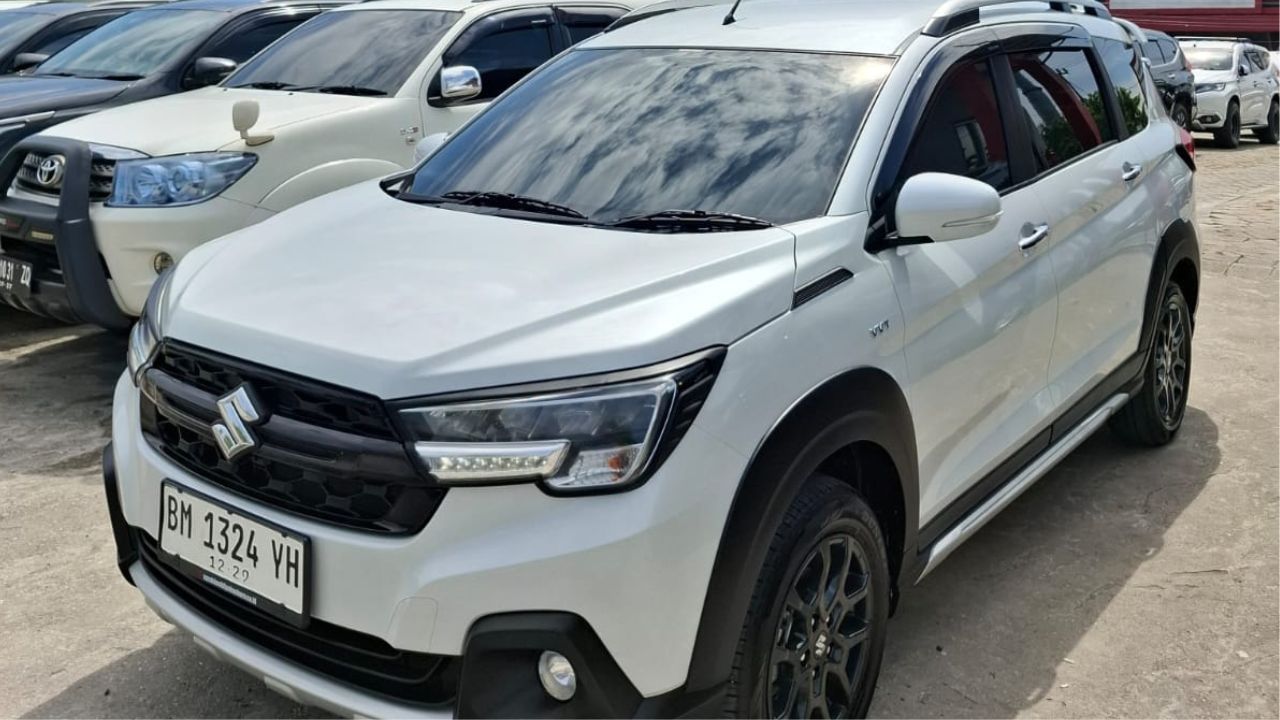 2024 Suzuki XL7 Hybrid Beta MT 2024 Suzuki XL7 Hybrid Beta MT