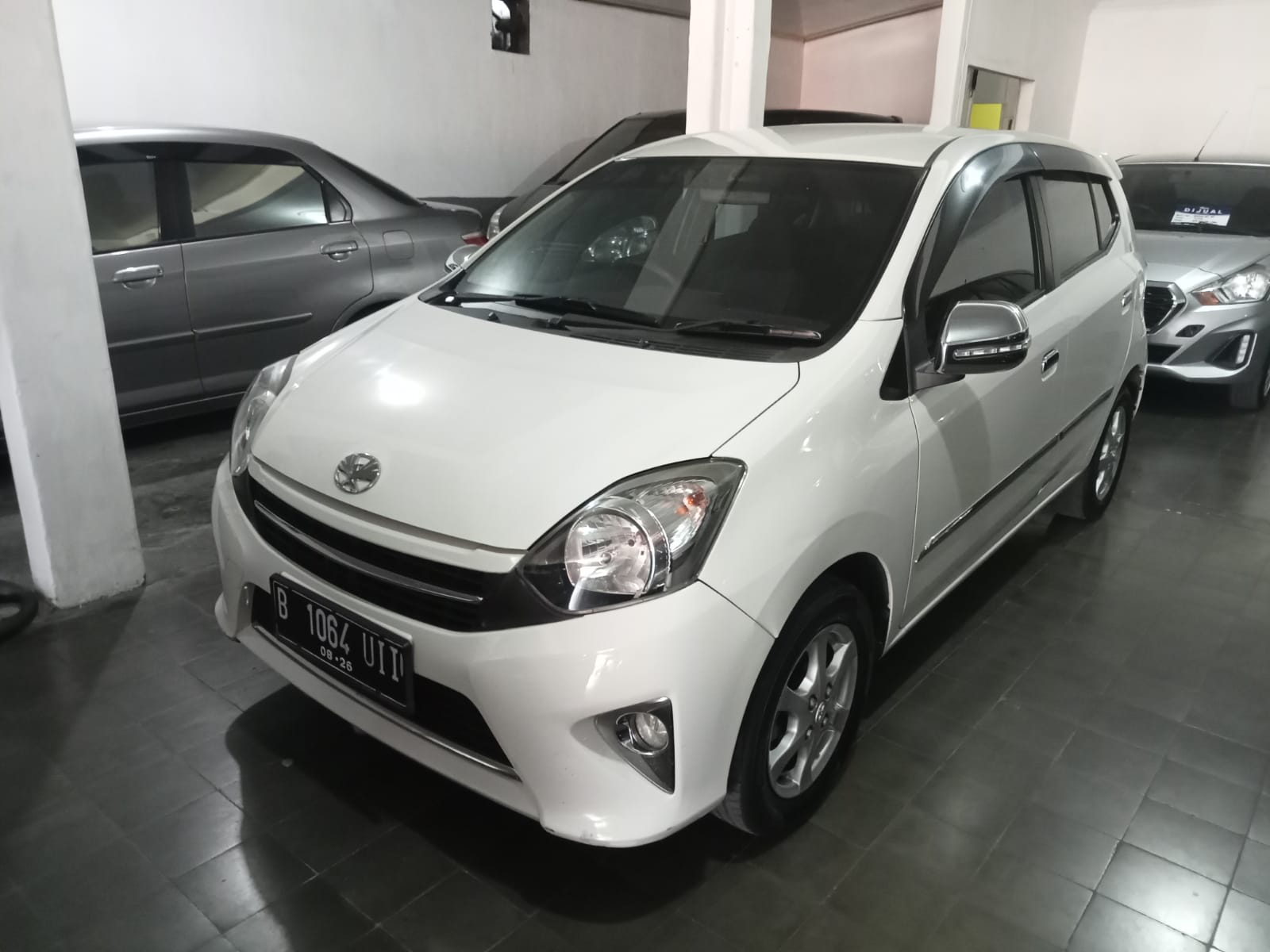 2016 Toyota Agya 1.0L G A/T 2016 Toyota Agya 1.0L G A/T