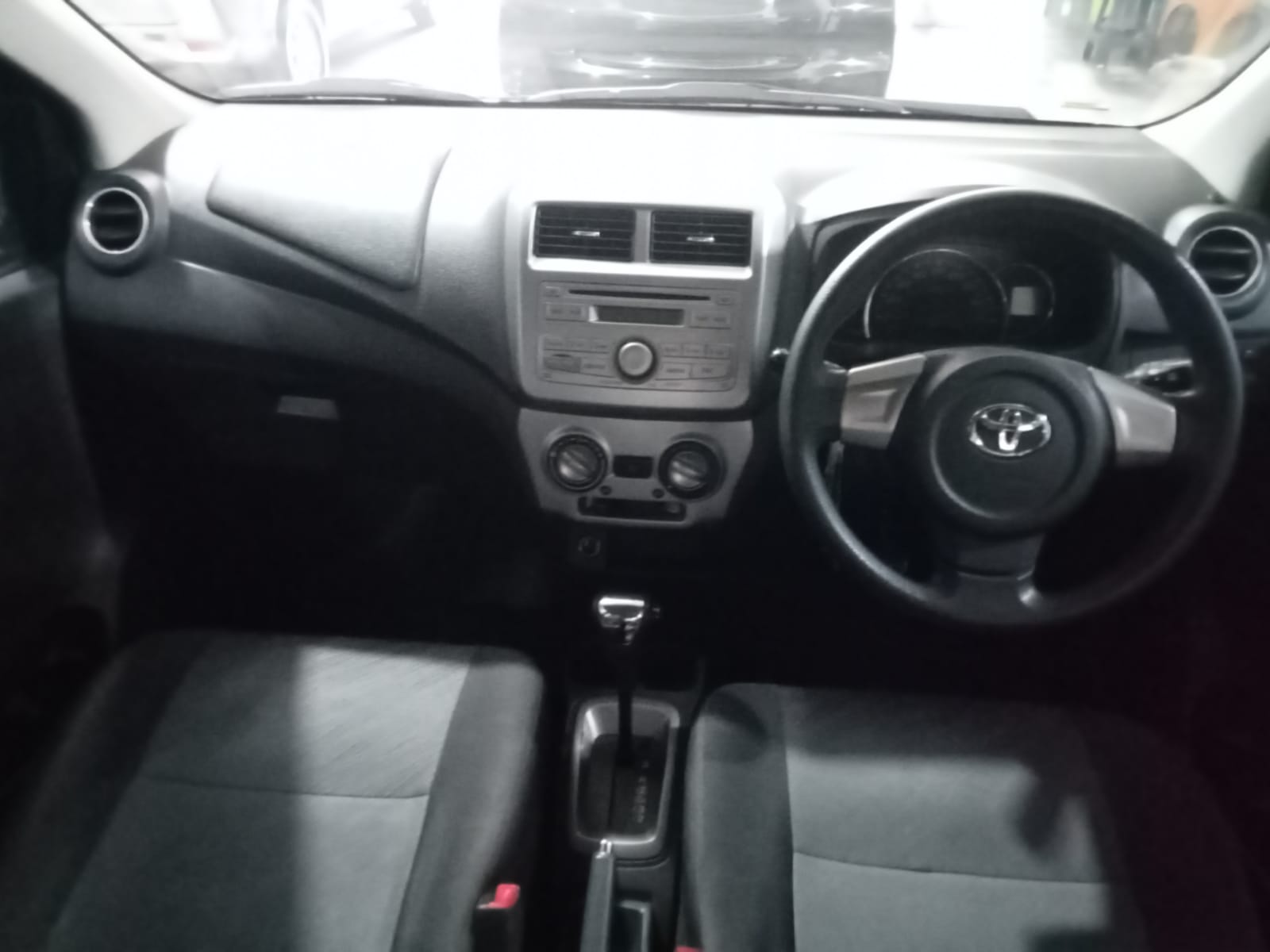 2016 Toyota Agya 1.0L G A/T 2016 Toyota Agya 1.0L G A/T