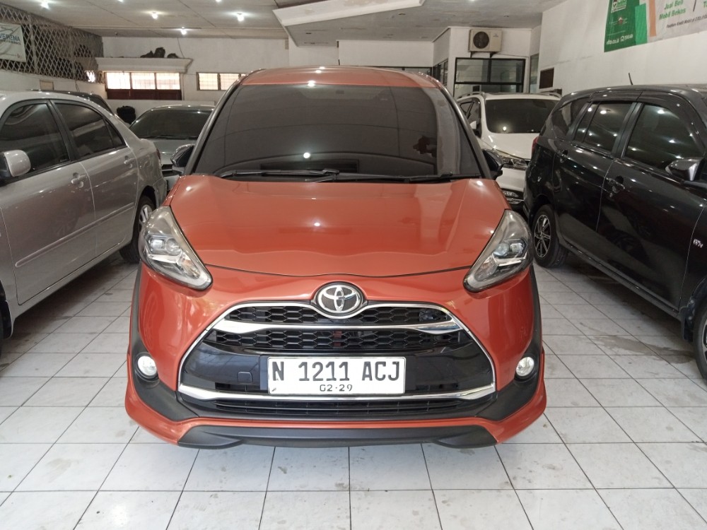 2016 Toyota Sienta Q CVT