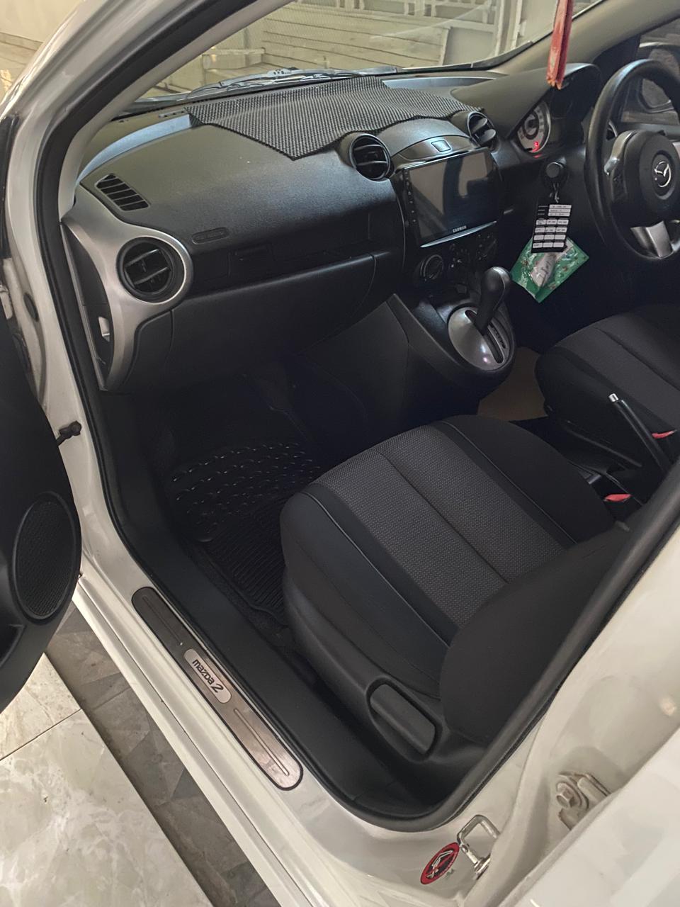 2011 Mazda 2 Hatchback 2011 Mazda 2 Hatchback