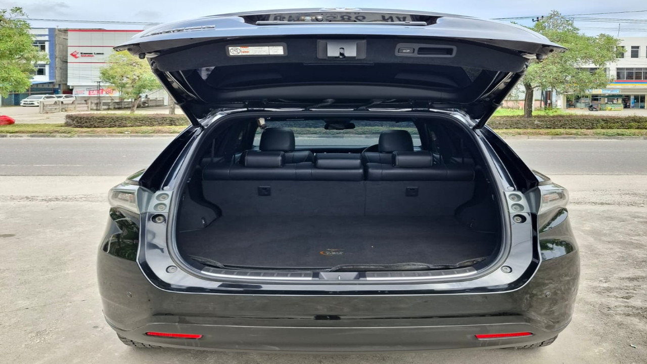 2015 Toyota Harrier 2.0L AT 2015 Toyota Harrier 2.0L AT