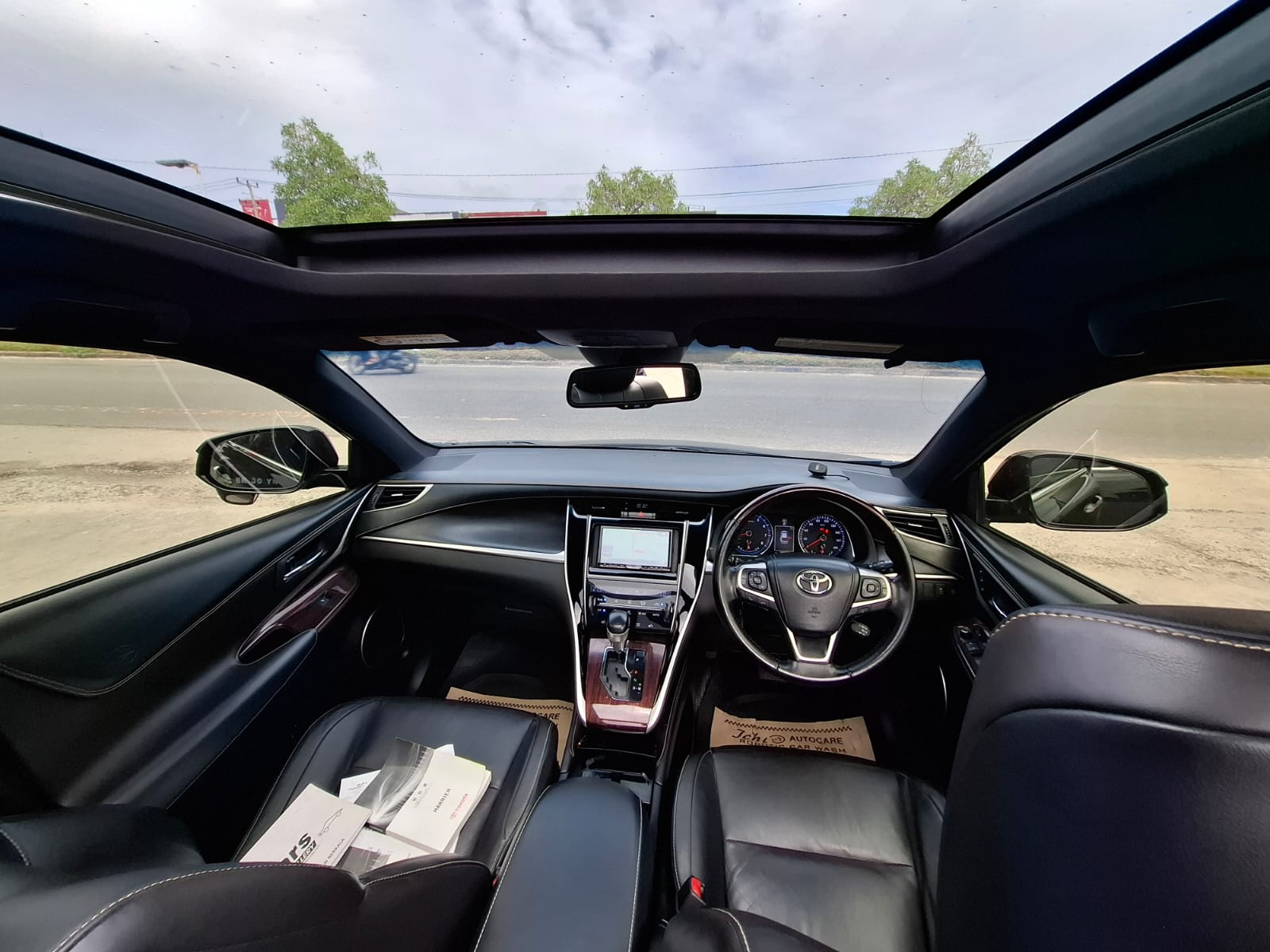 2015 Toyota Harrier 2.0L AT 2015 Toyota Harrier 2.0L AT