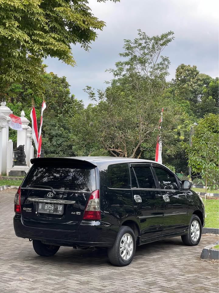2006 Toyota Kijang Innova 2.0 V AT 2006 Toyota Kijang Innova 2.0 V AT