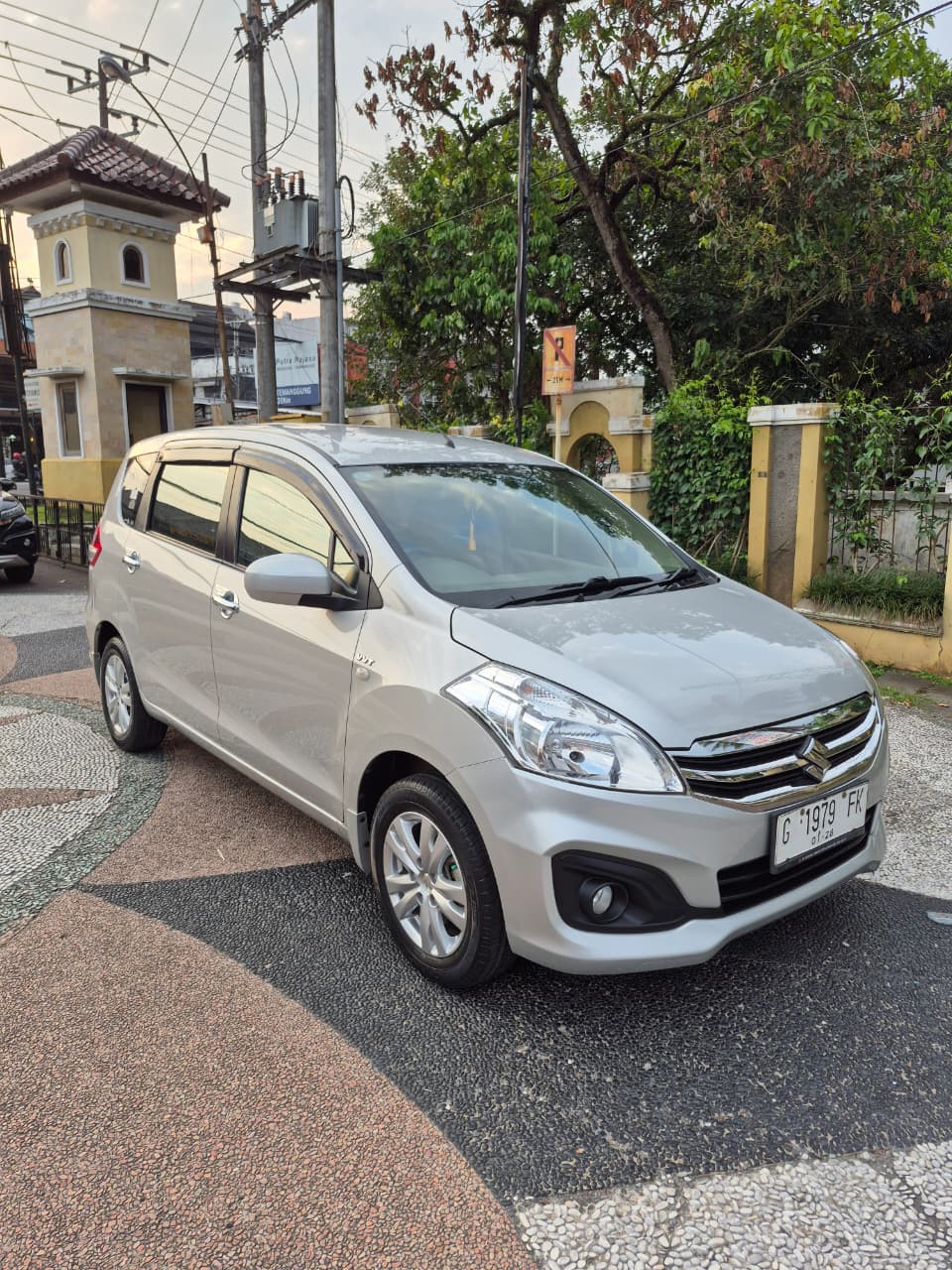 2017 Suzuki Ertiga  GL MT 2017 Suzuki Ertiga  GL MT