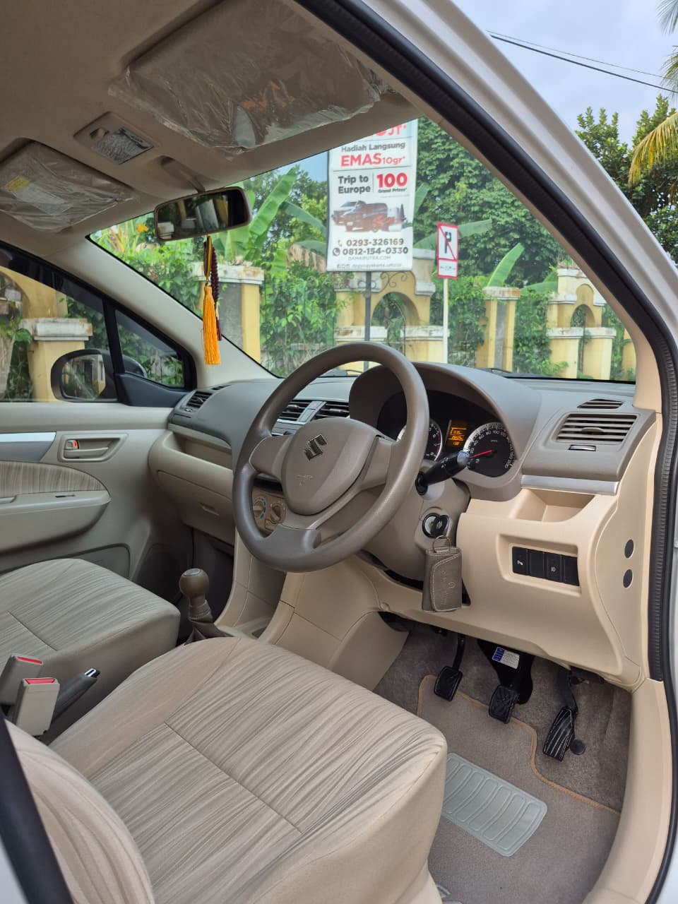 2017 Suzuki Ertiga  GL MT 2017 Suzuki Ertiga  GL MT