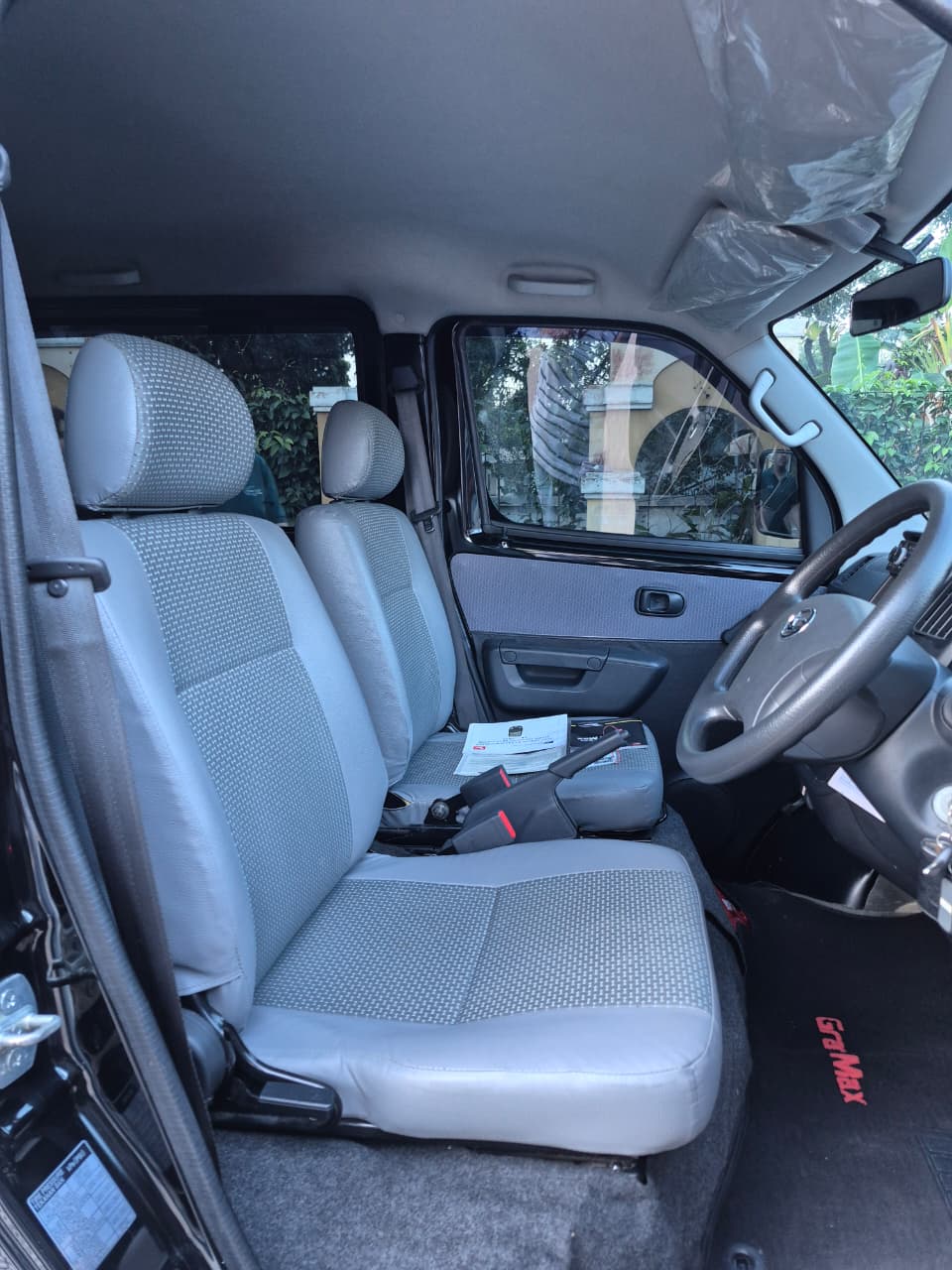 2023 Daihatsu Gran Max MB Minibus 1.5L D Mini Bus MT 2023 Daihatsu Gran Max MB Minibus 1.5L D Mini Bus MT