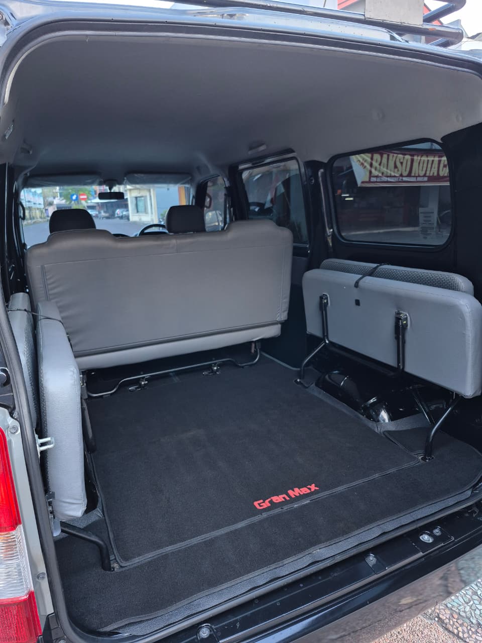 2023 Daihatsu Gran Max MB Minibus 1.5L D Mini Bus MT 2023 Daihatsu Gran Max MB Minibus 1.5L D Mini Bus MT