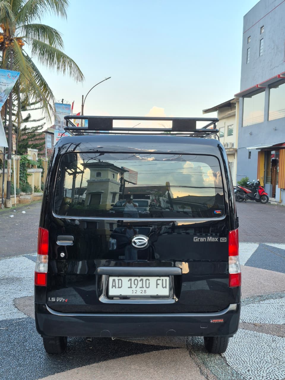 2023 Daihatsu Gran Max MB Minibus 1.5L D Mini Bus MT 2023 Daihatsu Gran Max MB Minibus 1.5L D Mini Bus MT