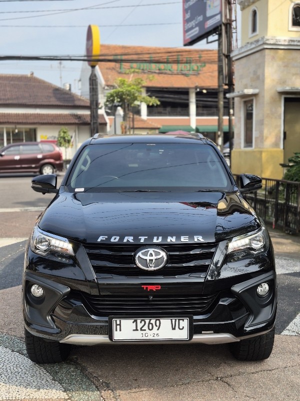 2019 Toyota Fortuner  4X2 TRD SPORTIVO 2.5 A/T