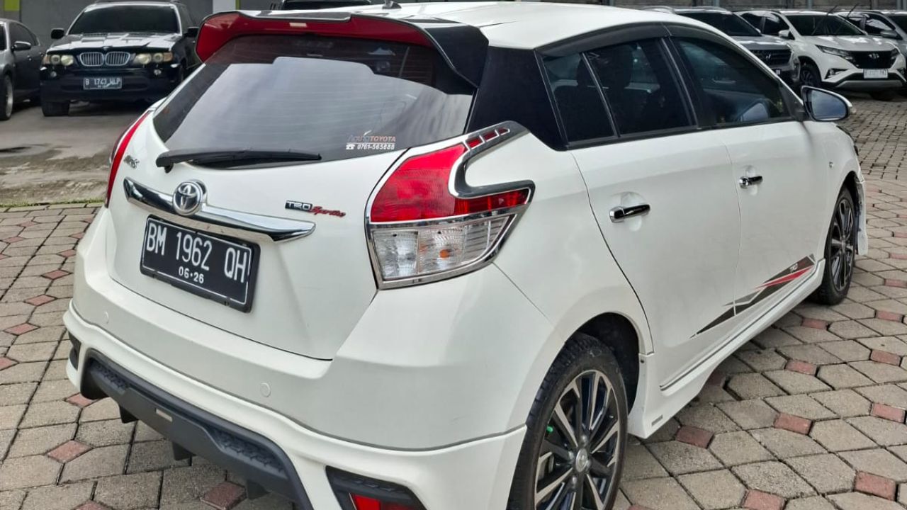 2016 Toyota Yaris 2016 Toyota Yaris