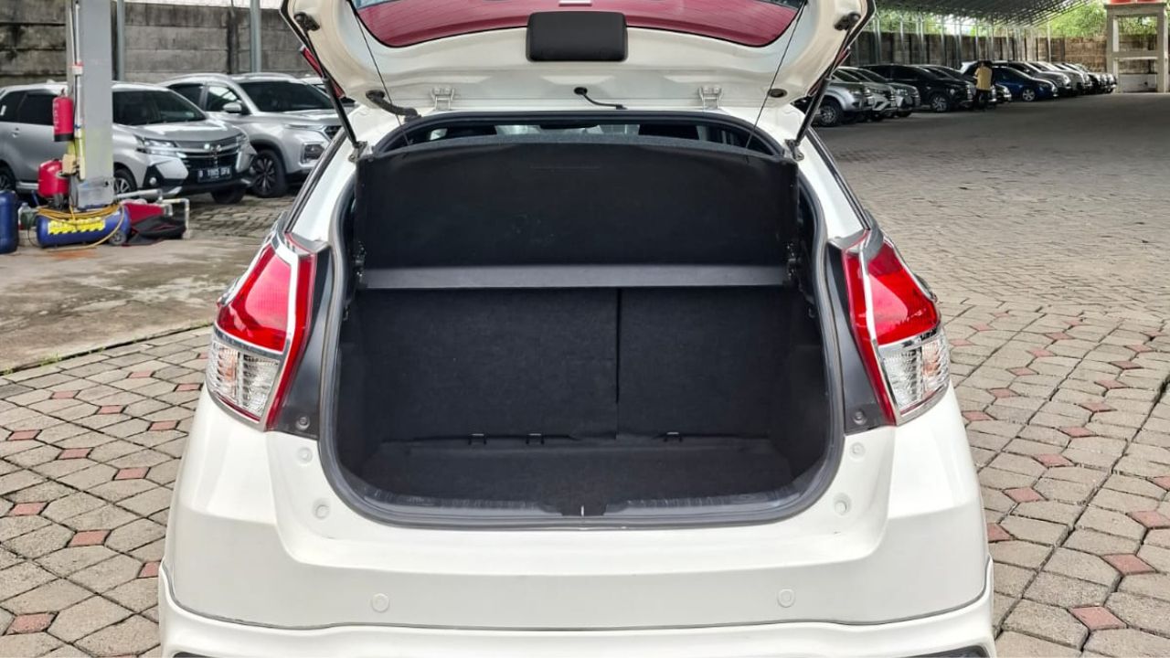 2016 Toyota Yaris 2016 Toyota Yaris