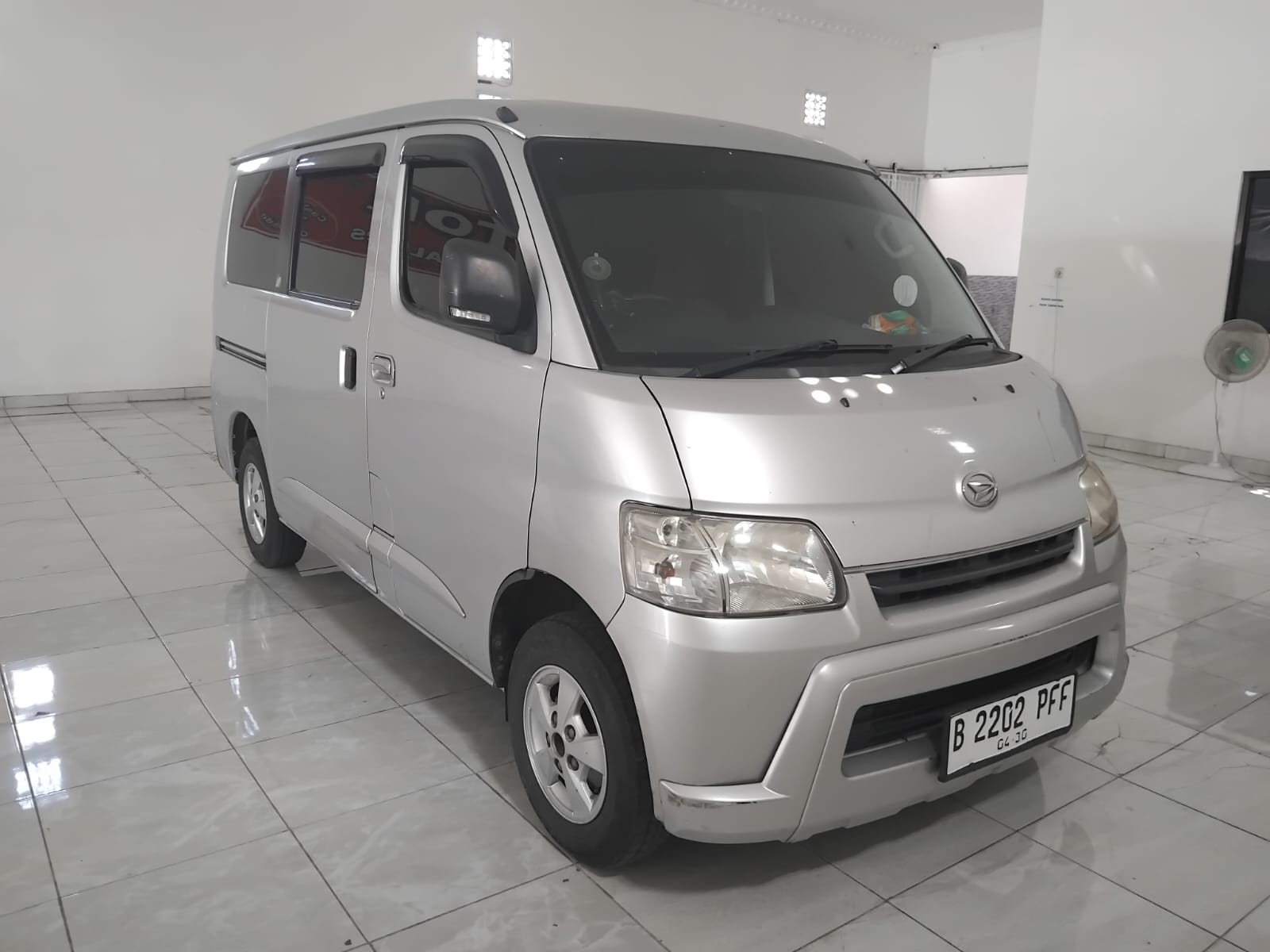 Second Hand 2018 Daihatsu Grand Max Second Hand 2018 Daihatsu Grand Max