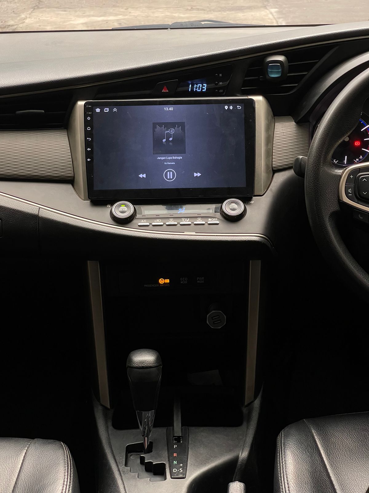 2017 Toyota Kijang Innova 2.0 V AT 2017 Toyota Kijang Innova 2.0 V AT