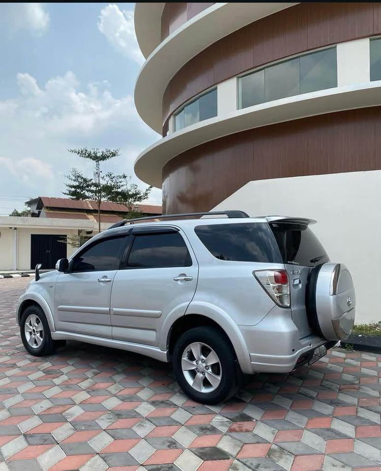 2011 Toyota Rush  S AT 2011 Toyota Rush  S AT